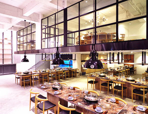 吴丹
蒸汽海鲜餐厅